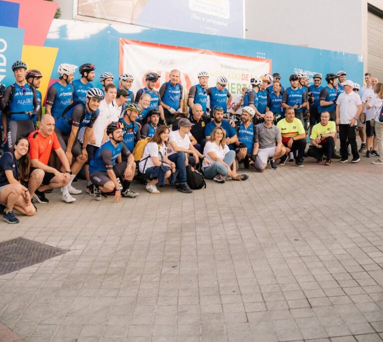 Hoy, el equipo Tressis-ALAPAR ha iniciado una nueva edición de su aventura “Kilómetro Cero”, desde Madrid con destino a Hondarribia.