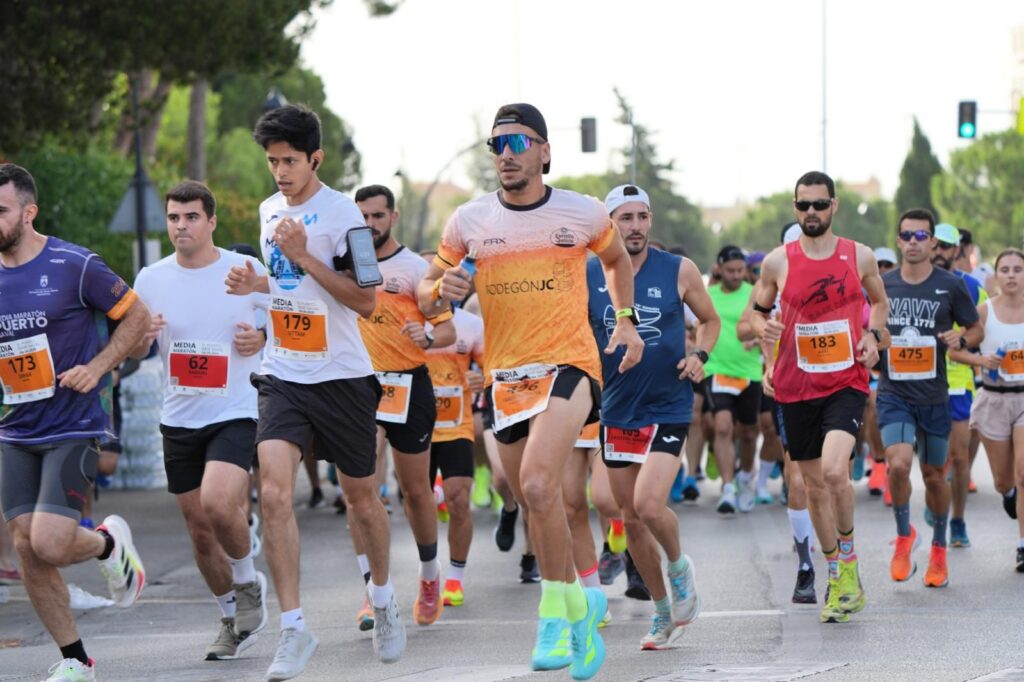 La segunda edición de la Media Maratón El Puerto se celebrará el domingo 17 de mayo de 2025 a las 8:30 h en Cádiz.